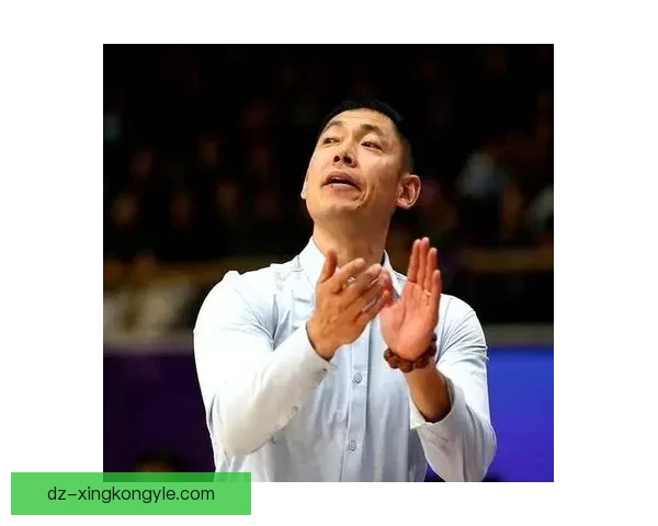 张庆鹏怒斥防守松懈球队需反思